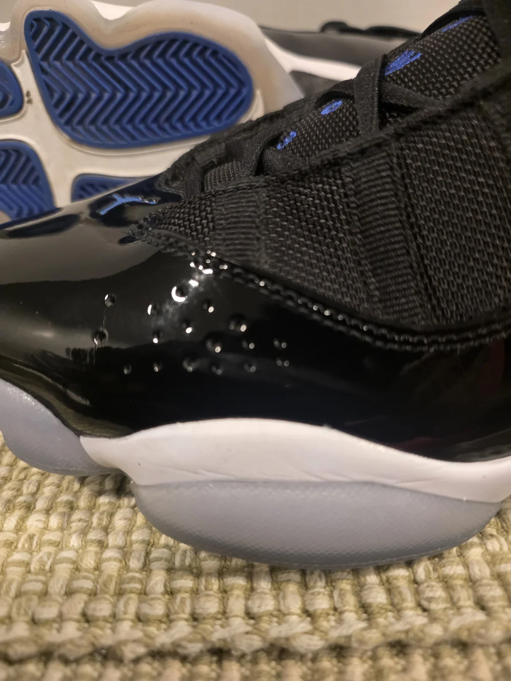 Air Jordan 6 Rings Black and True Blue Sneakers